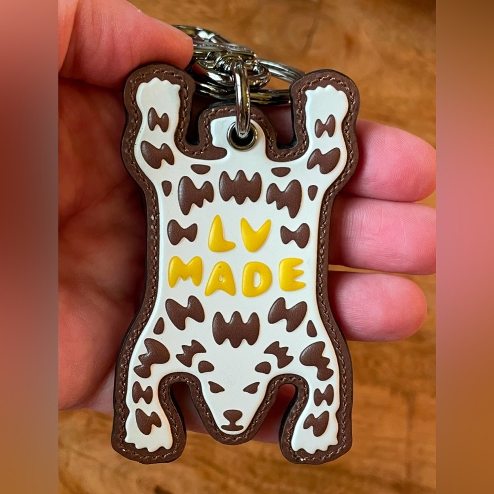 Louis Vuitton LV MADE Bear Keychain Bag Charm - Picture 7 of 8